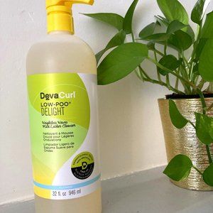 Deva Curl LOW-POO DELIGHT Mild Lather Cleanser for Lightweight Moisture 32oz